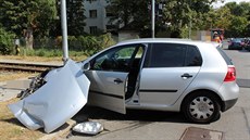 V Olomouci vjel �ák auto�koly na p�ejezd v dob�, kdy k n�mu p�ijí�d�l vlak. P�i...