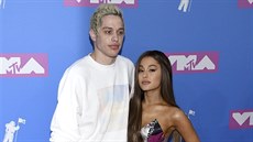 Pete Davidson a Ariana Grande na MTV Video Music Awards (New York, 20. srpna...