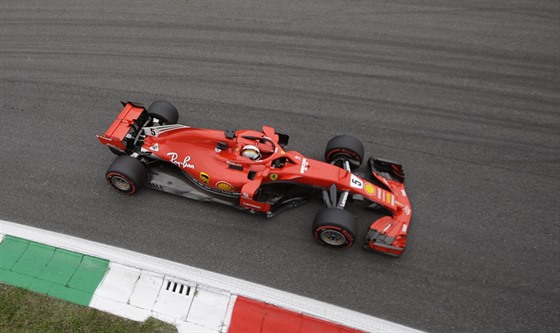 Sebastian Vettel pi tréninku na Velkou cenu Itálie formule 1.