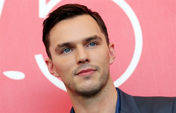 Nicholas Hoult (Benátky, 30. srpna 2018)