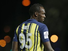 Usain Bolt pi svm debutu v dresu australskho fotbalovho tmu Central Coast...