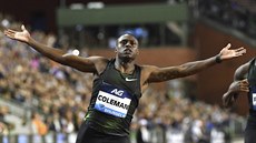 Christian Coleman slaví triumf ve finále Diamantové ligy v Bruselu.