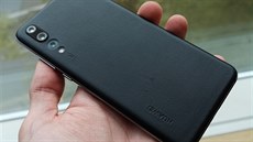 Huawei P20 Pro v nových barvách a s koeným krytem