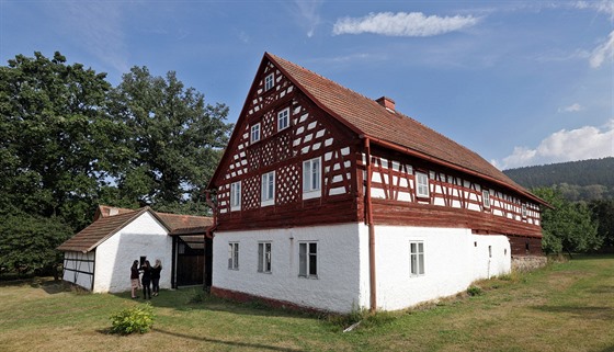 Zahájení rekonstrukce historického hrázdného statku v Milíkov.