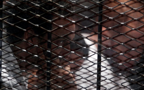 Egyptský fotoreportér Mahmúd abú Zajd ped soudem v Káhie (8.9.2018)
