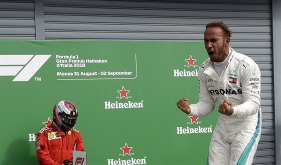 Lewis Hamilton ovldl Velou cenu Itlie.