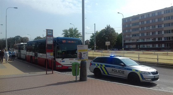 Nehoda dvou autobus u zastávky Ládví. (6.9.2018)