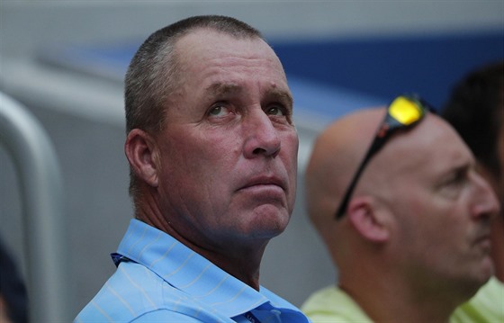 Ivan Lendl sleduje na US Open svého svence Alexandra Zvereva.