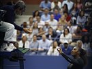 Amerianka Serena Williamsová se hádá s rozhodím bhem finále US Open.