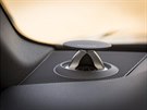Typický prvek reproduktor Bang & Olufsen v Audi: po sputní motoru se z...