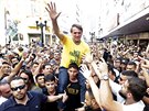 Brazilský prezidentský kandidát Jair Bolsonaro byl bhem pedvolebního mítinku...