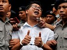 Novinái v Barm dostali sedm let. Psali o pronásledování Rohing