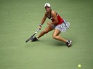 PEMOITELKA EEK. Australská tenistka Ashleigh Bartyová prola do osmifinále...