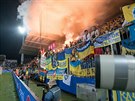 Ukrajintí fanouci vytvoili v Uherském Hraditi bhem zápasu s eskem...