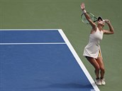 Markéta Vondroušová podává v 3. kole US Open.