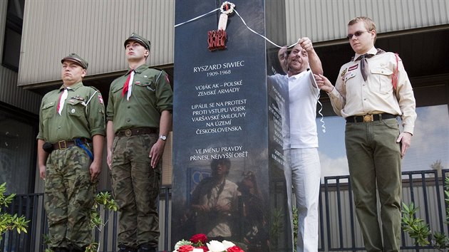 Odhalen obelisku k uctn pamtky Ryszarda Siwiece. (20. srpna 2010)