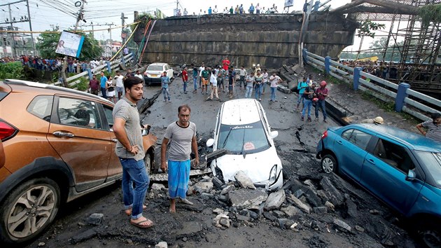 V indick Kalkat se ztil silnin most Majerhat. (4. z 2018)