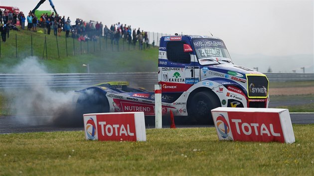 Adam Lacko se lou s divky, za vkend dorazilo 90 800 lid do mostu na Czech Truck Prix.