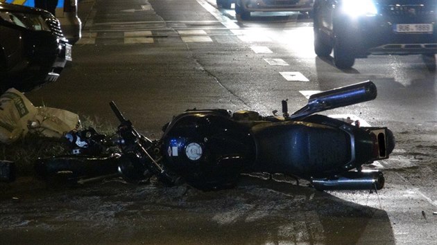 Nehoda motorky s autem v praskch Holeovicch. (4.9.2018)