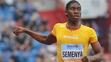 Jihoafrická �tvrtka�ka Caster Semenyaová vít�zí na mítinku v Ostrav�.