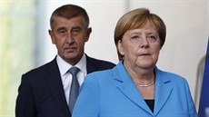 eský premiér Andrej Babi a nmecká kancléka Angela Merkelová na tiskové...