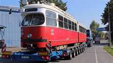 Tramvajové spojení mezi M�lníkem a Vídní sice neexistuje, jedna tramvaj ve...