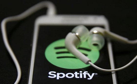 Spotify zvyuje limity na stahování skladeb.