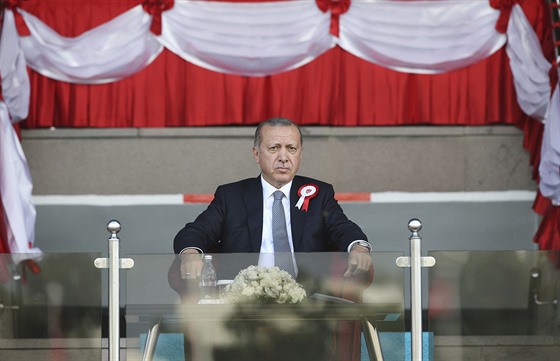 Turecký prezident Erdogan na promoci voják v Ankae (30.8.2018)