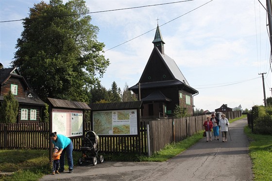 Obec Hrava.