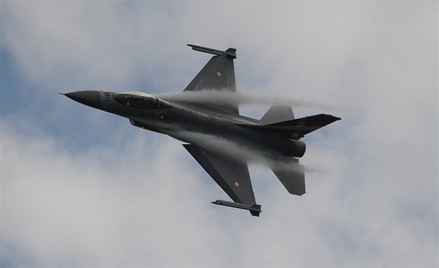 Ukrajina vyhlíží okřídlenou primadonu. F-16 však může být bez údržby prokletím
