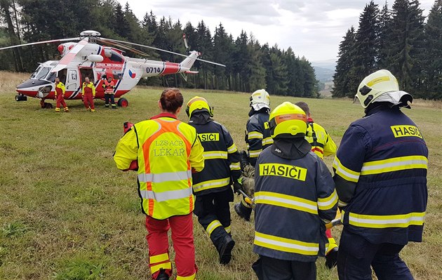 Do cviení se zapojila i letecká záchranka - nehoda dopravního letadla byla...