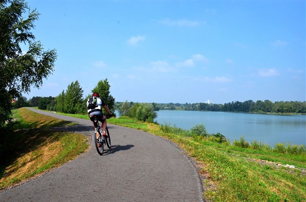 Vrbické jezero cyklostezka