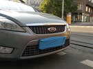 Zakrytá registraní znaka automobilu ve Vinohradské ulici.