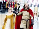 Královna Elika po boku svého manela, krále Jana Lucemburského.