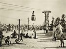 Pvodn kabinov lanovka na ernou horu z roku 1928.