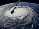 Hurikán Florence pi pohledu z Mezinárodní vesmírné stanice. (10. záí 2018)