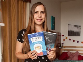 Ilustrátorka Kateřina Brabcová a její první knižní obálky, (Ne)obyčejný kluk a...