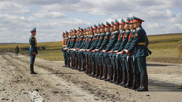Ruská čestná stráž na manévrech Vostok 2018 (13. září 2018)