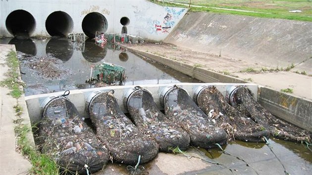 Sbrn odpadk u vystn deov kanalizace