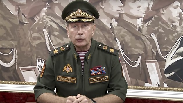 Armdn generl Viktor Zolotov vyzval opozinho pedka Alexeje Navalnho na souboj. (11. z 2018)