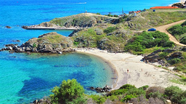 Na okraji letoviska Sarti na eckm poloostrov Sithonia (Chalkidiki)