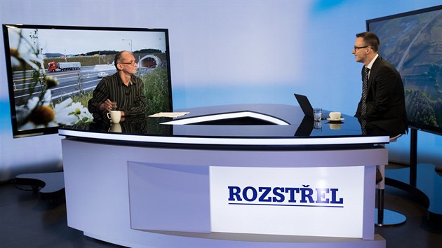 Pedseda organizace Dti Zem Miroslav Patrik v diskusnm poadu Rozstel. (12. z 2018)