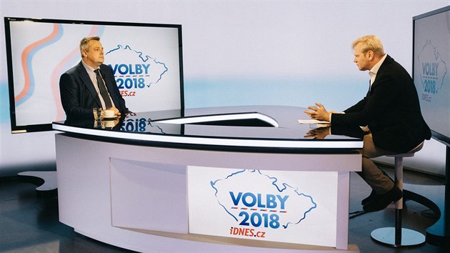 Kladenský primátor a kandidát hnutí Volby pro Kladno Milan Volf v diskusním pořadu Rozstřel. (18. září 2018)