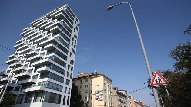Původně měl mít mrakodrap u brněnského parku Lužánky výšku 80 metrů. Z toho už developer slevil, novou podobu však ukázat nechce.