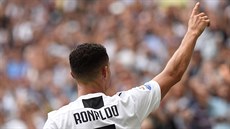 Cristiano Ronaldo z Juventusu slaví branku do sít� Sassuola.