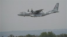 Polský letoun CASA p�ilétá na Dnech NATO v Ostrav�