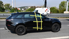 Policisté na Jiní spojce zastavili kradené rakouské auto. (6. záí 2018)