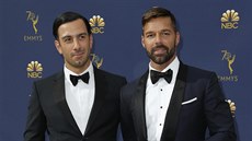 Jwan Yosef a Ricky Martin na cenách Emmy (Los Angeles, 17. záí 2018)