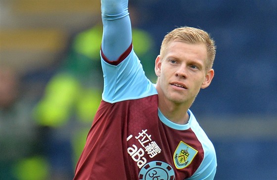 Matj Vydra v dresu Burnley