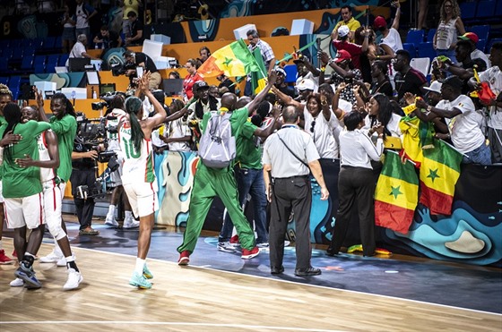 Basketbalistky Senegalu slaví na mistrovství svta historické vítzství.